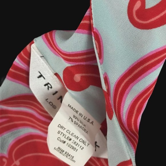 💖 Gorgeous Trina Turk Silk Scarf 💖 - Picture 3 of 3